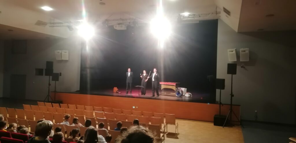 SPECTACLE MUSICAL pour les MS et GS.